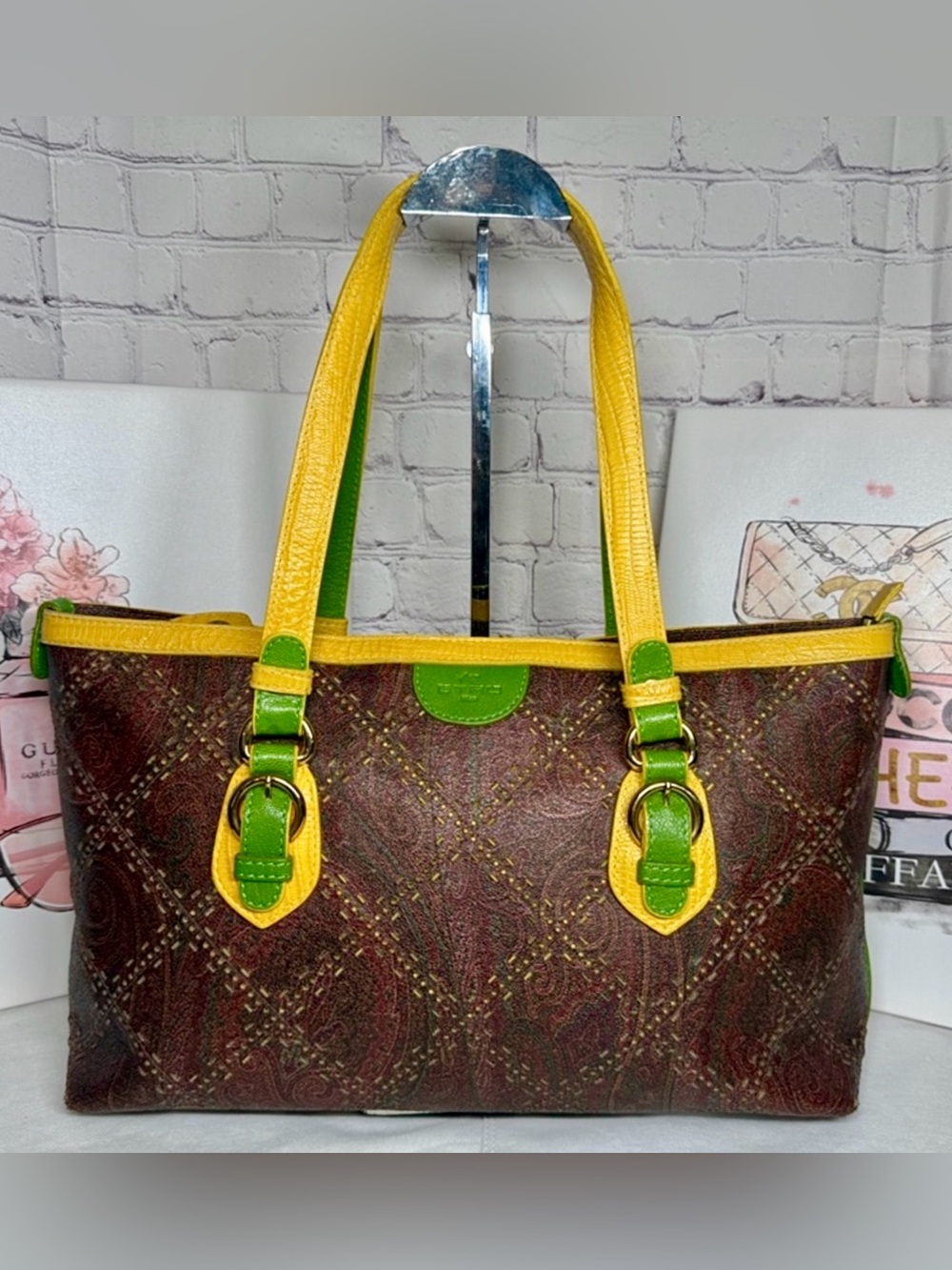 Rare ETRO Perforated Paisley Shoulder Bag Brilliant Lizard-Embossed Yellow/Green